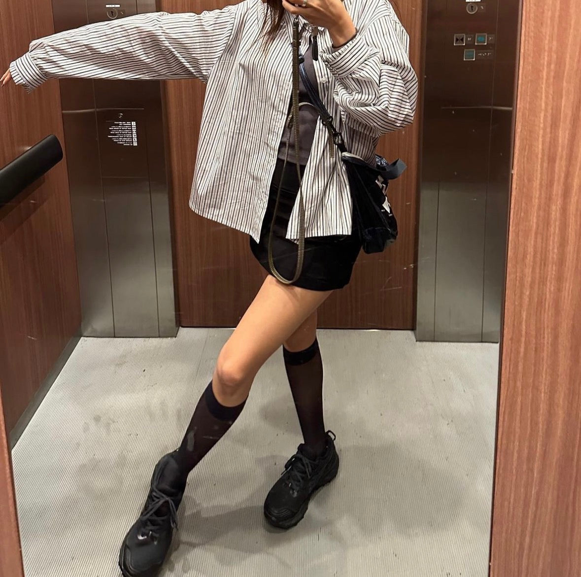 シャツ