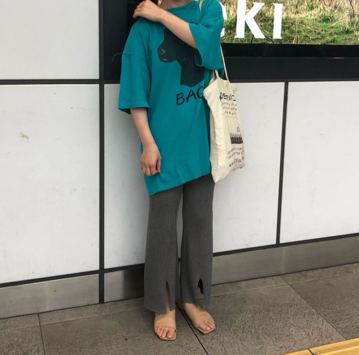 Tシャツ