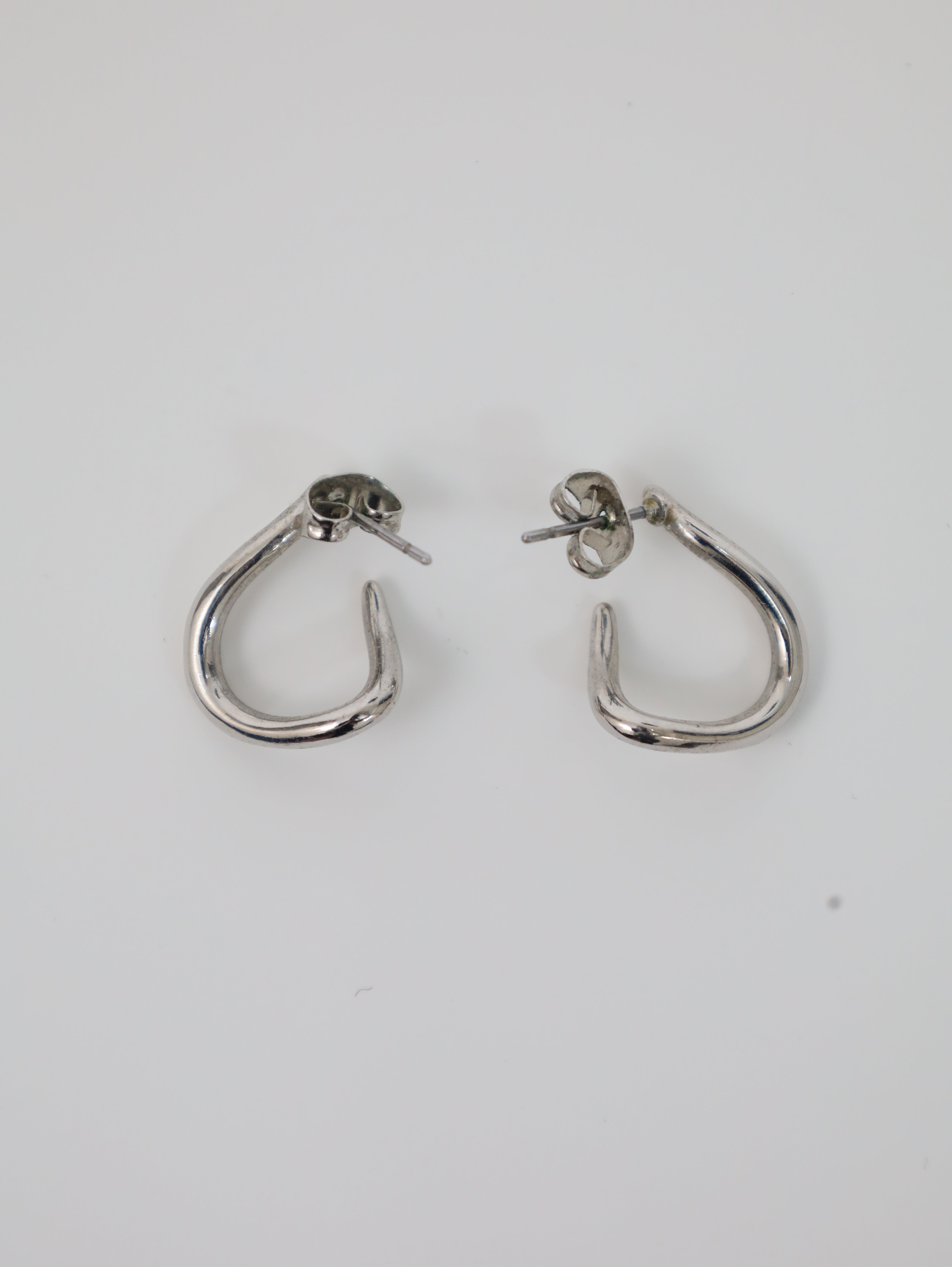 ピアス