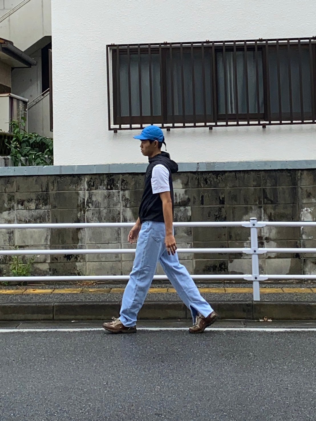 デニムパンツ