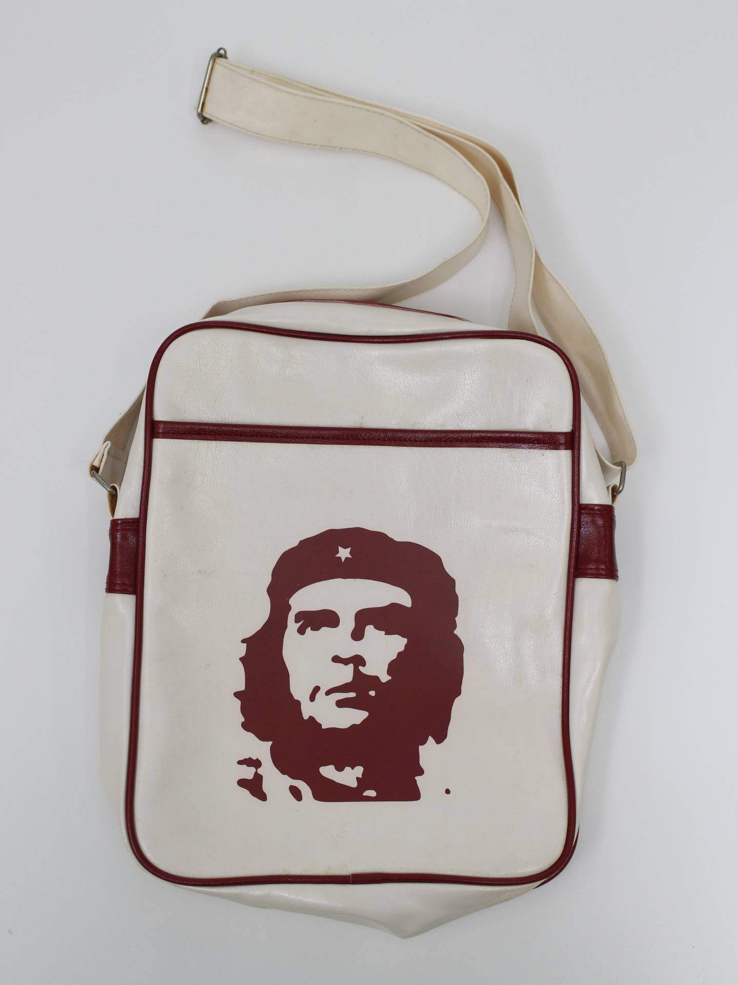 ショルダーバッグ