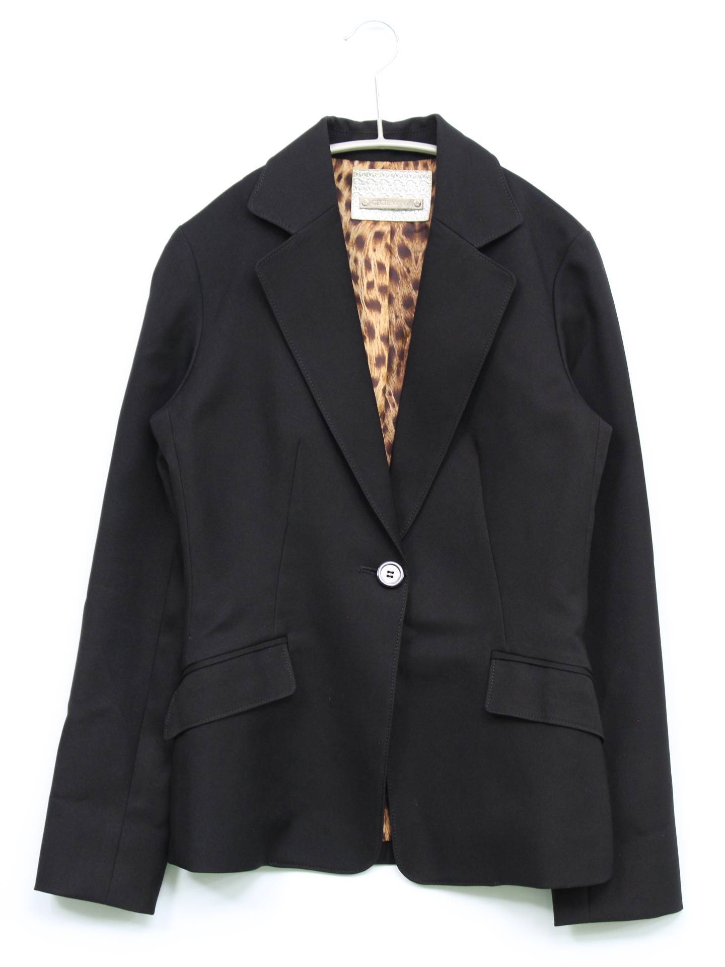 テーラードジャケット