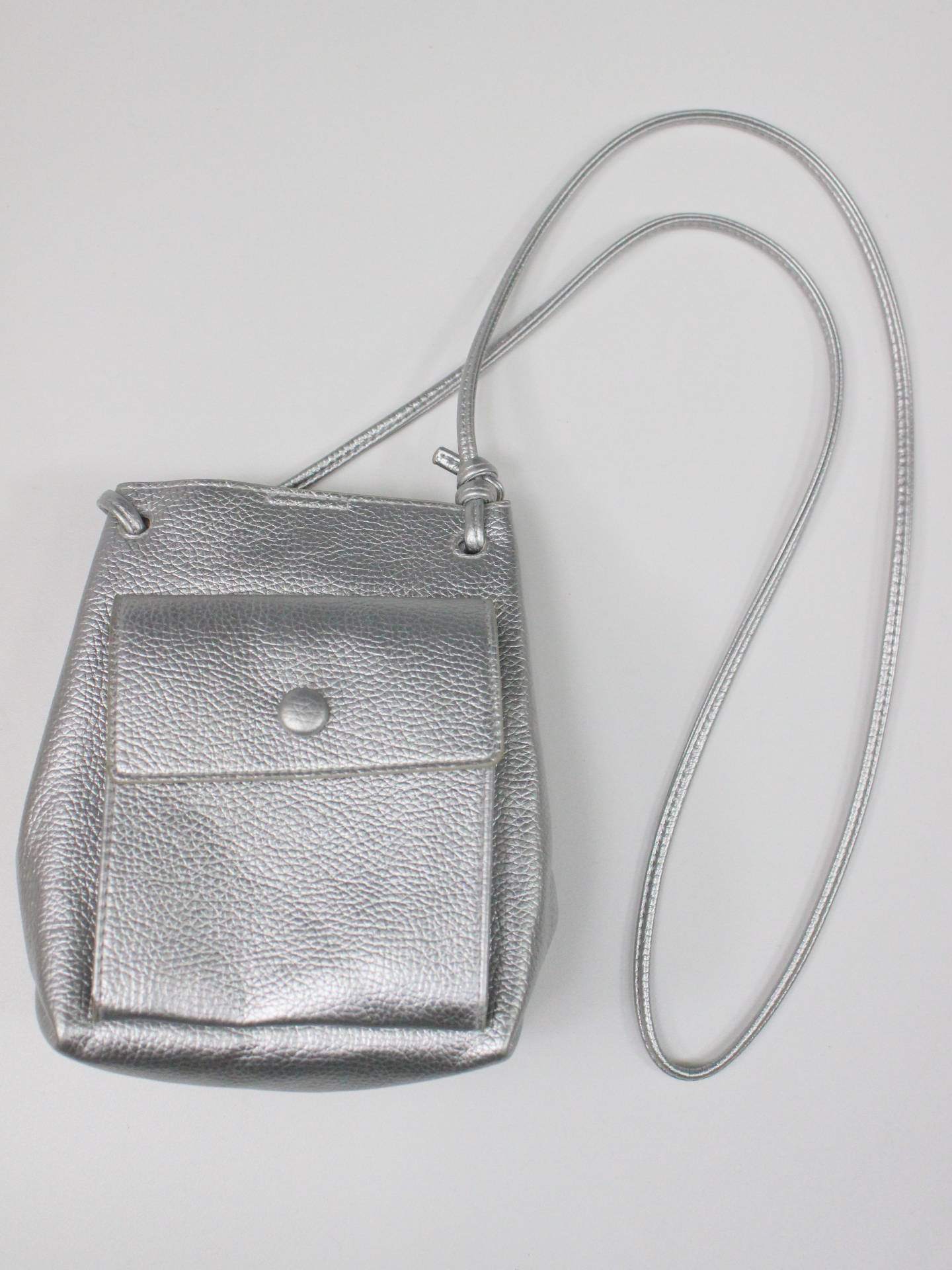 ショルダーバッグ