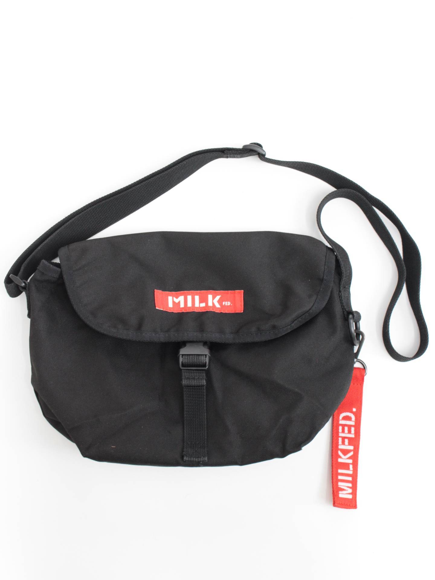 ショルダーバッグ