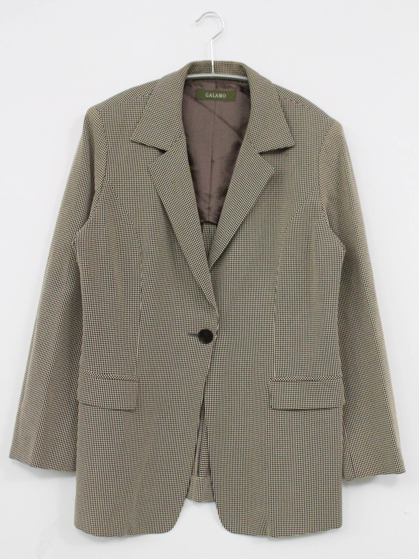 テーラードジャケット