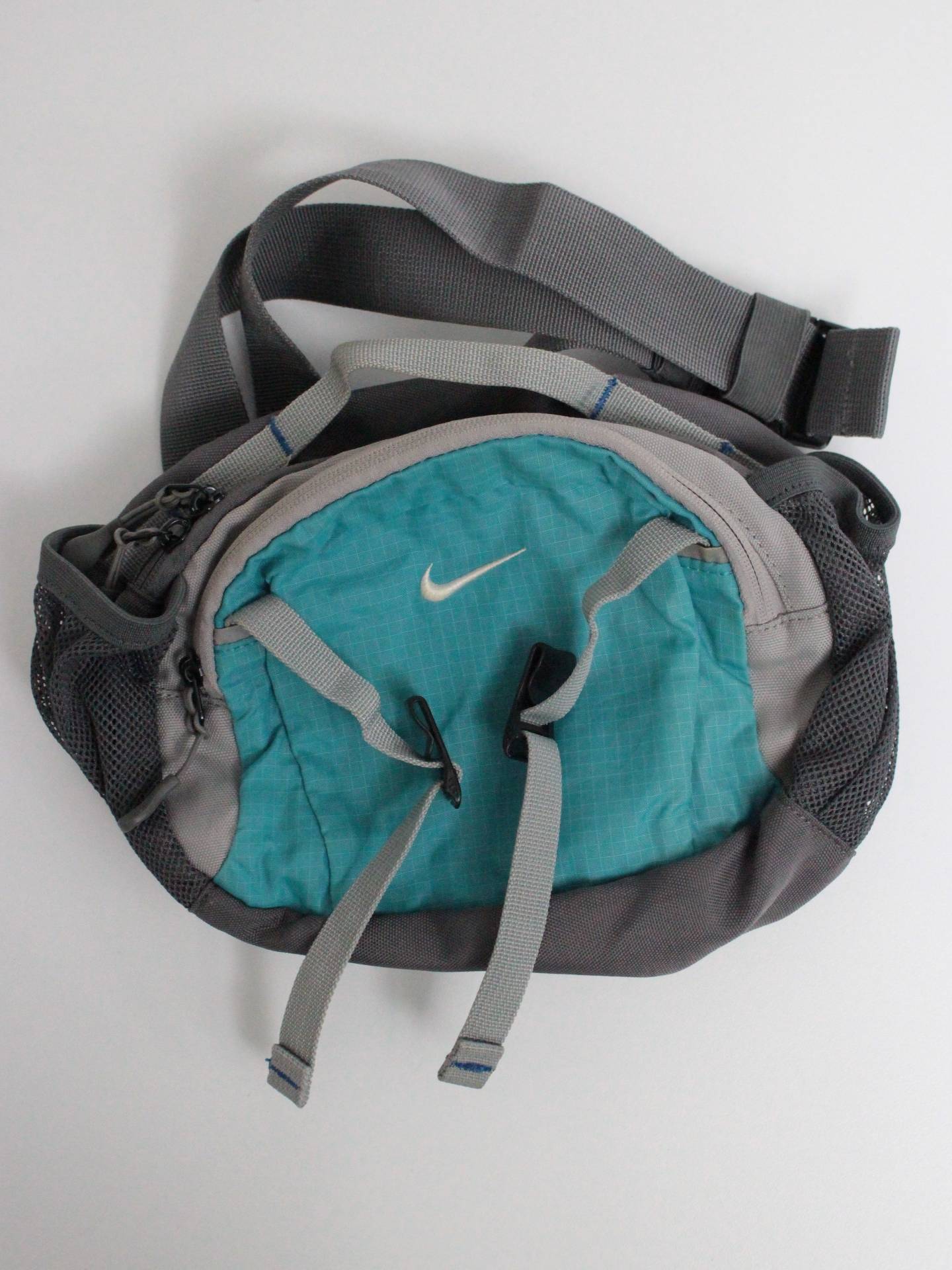 ショルダーバッグ