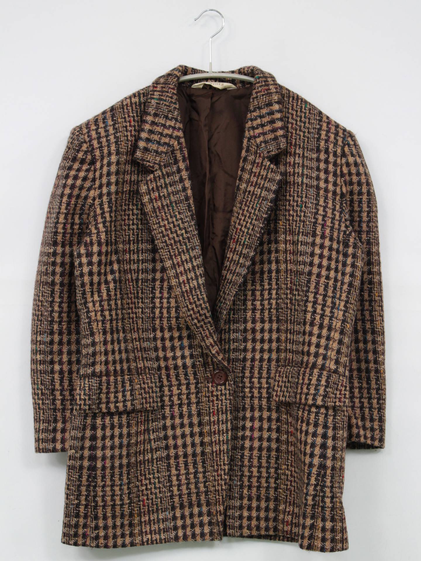 テーラードジャケット