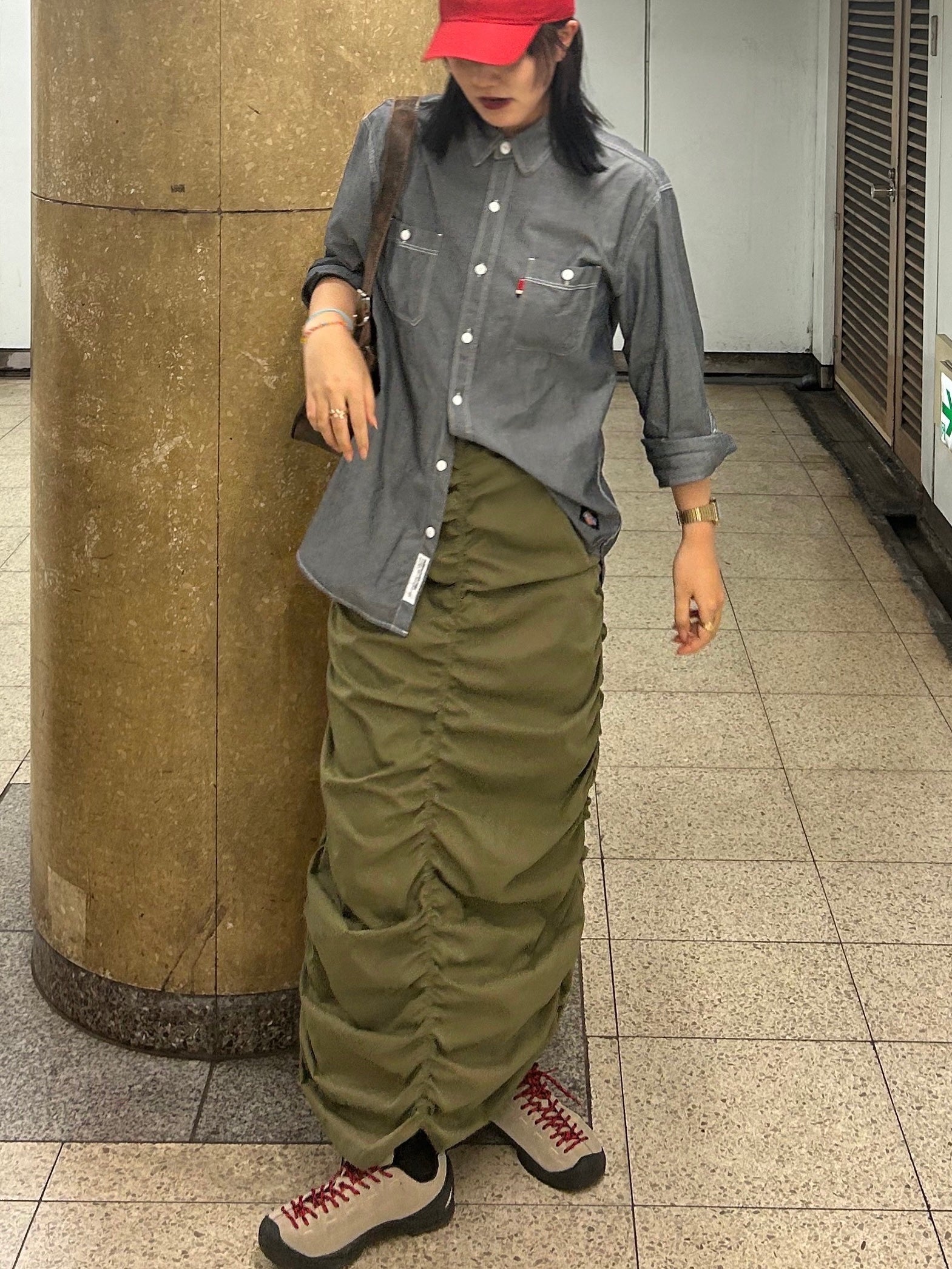 チューブトップ